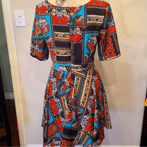 Rose dress - Picture 4 of 6